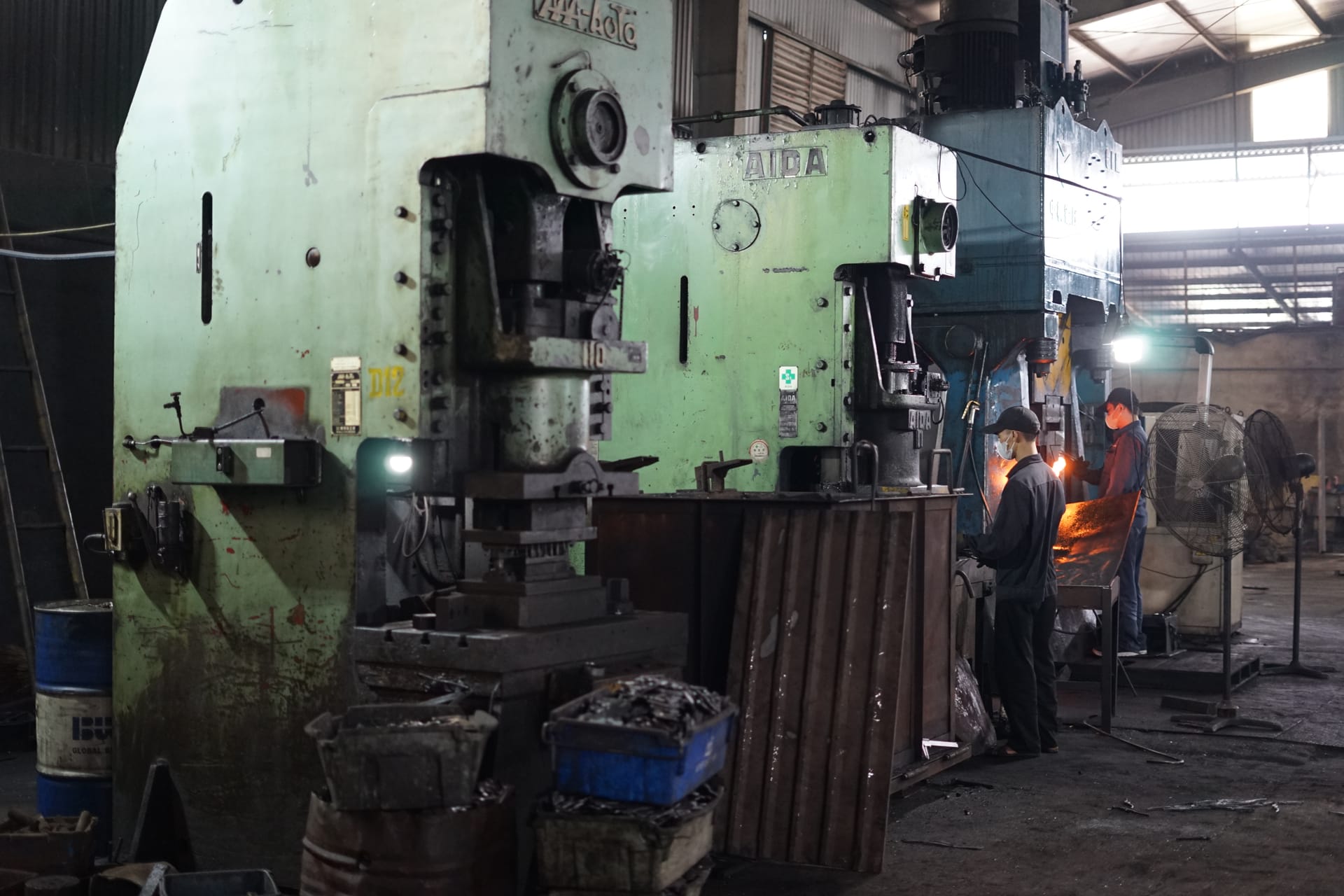 Xưởng dập nóng ANFAST168